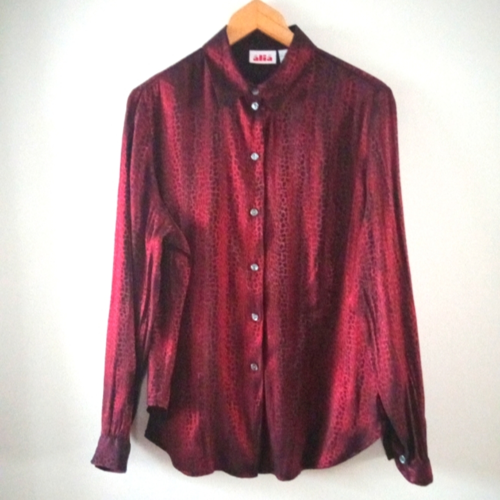 🍒ALIA | Red and Black Iridescent Blouse | Size 14 | Button Down Shirt